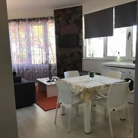 Fotini's Apartman Eleúsza