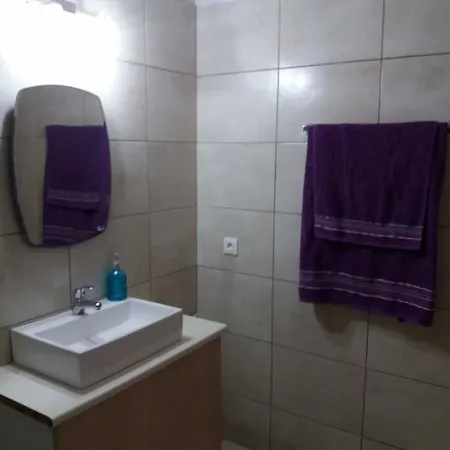 Fotini's * Eleúsza